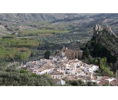 Entrevista en Periódico GRANADAHOY. “Animo a todo el mundo a visitar uno de los pueblos más bonitos de España”