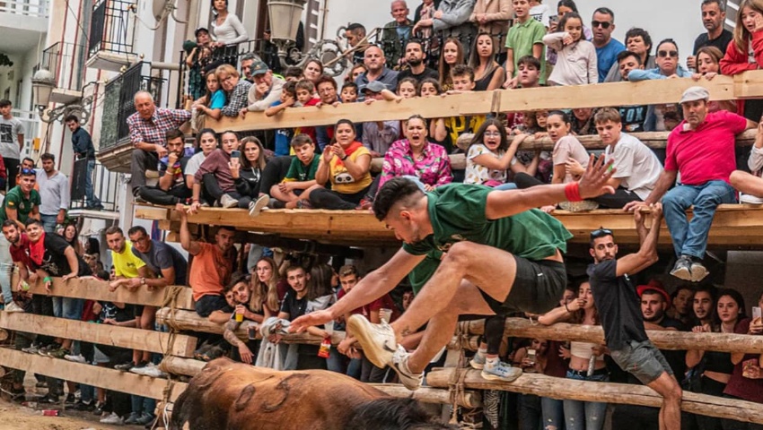 Castril se engalana con su feria, fiestas y encierros